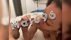 Abspielen Dünnes Babe gibt dem riesigen Schwanz eines mysteriösen Kanadiers einen umwerfenden Blowjob