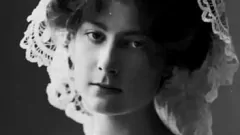 Redare Dark Lantern Entertainment prezintă, volumul unu, capitolul doi, partea a doua, film complet: Viața mea secretă, confesiunile erotice ale unui gentleman englezesc victorian - păsărică păroasă și dracului retro