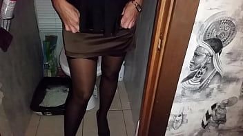 Filmuje to, kiedy sika, a potem mocno ssie w dupę - filmy xxx