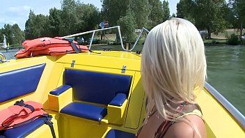 Jouer En bateau sur Herastrau et naturel xxx