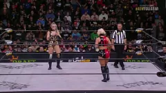 Odtwórz Jamie Hayter kontra Toni Storm: Akcja lizania cipek AEW