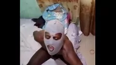 play Hot Outdoor Porn: Black Pornstar Cums While Masturbating